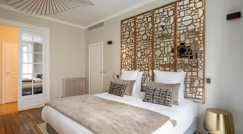 Photo of Les Artistes