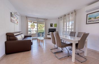 Bay of Angels Holiday Home