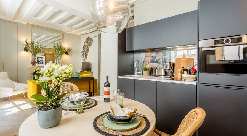 Photo of Poodle & Blonde