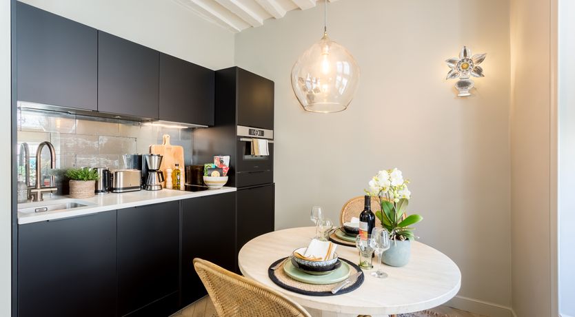 Photo of Poodle & Blonde