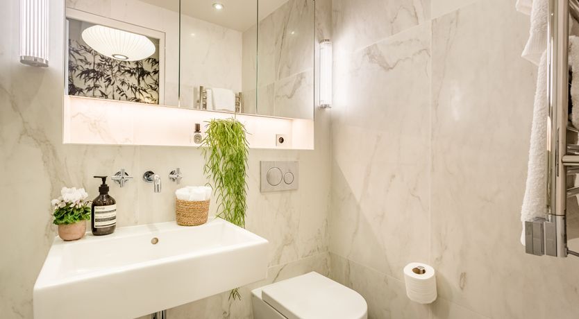 Photo of Poodle & Blonde