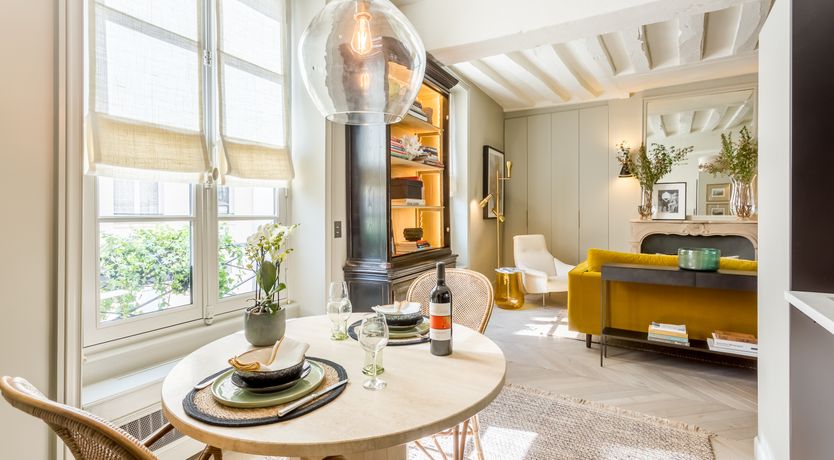 Photo of Poodle & Blonde