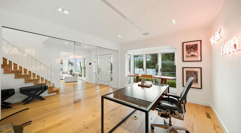 Photo of Sunset Stunner