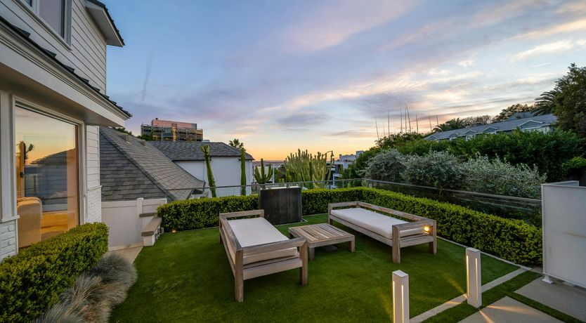 Photo of Sunset Stunner