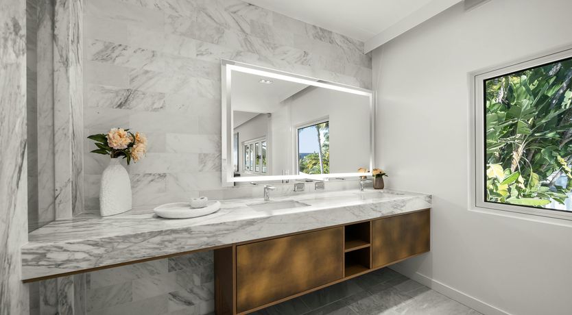 Photo of Sunset Stunner