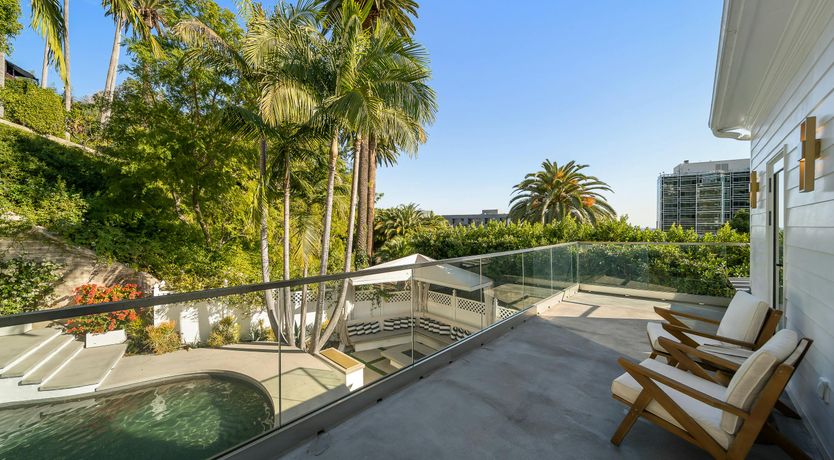 Photo of Sunset Stunner