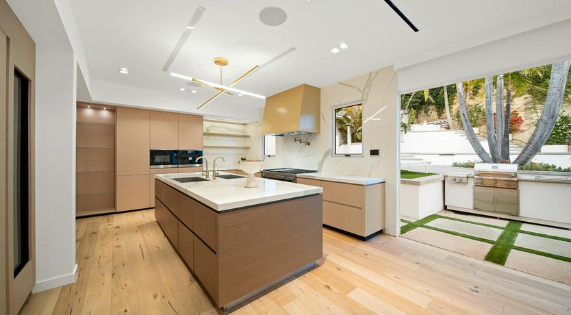 Photo of Sunset Stunner