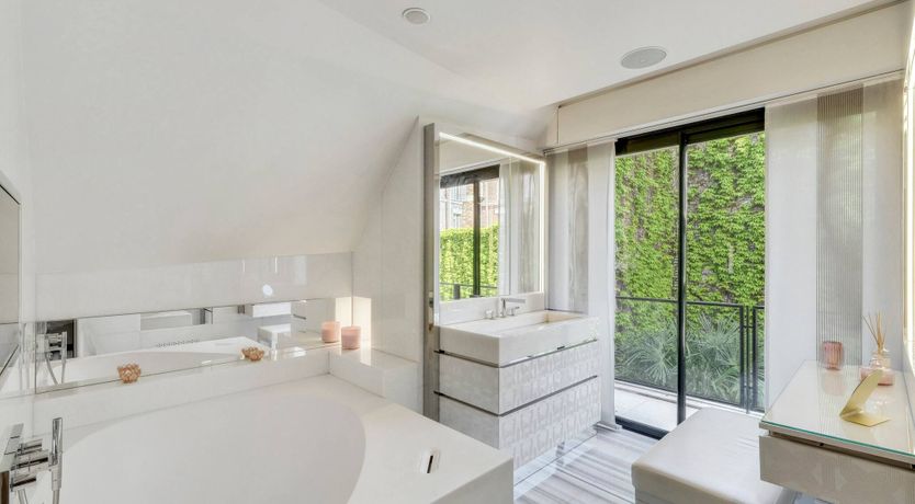 Photo of Le Prestige Parisien