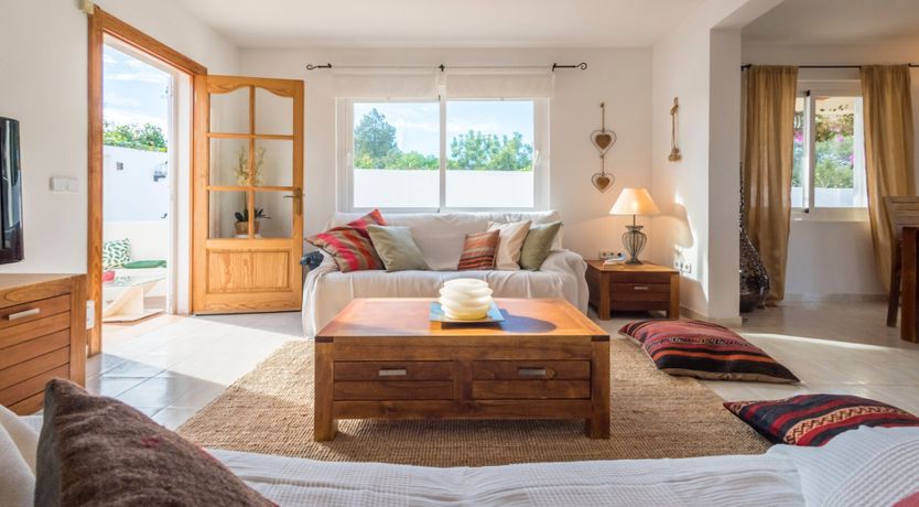 Photo of Bougainvillea Blush