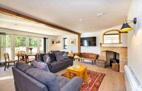 Photo of cottage-on-the-heath