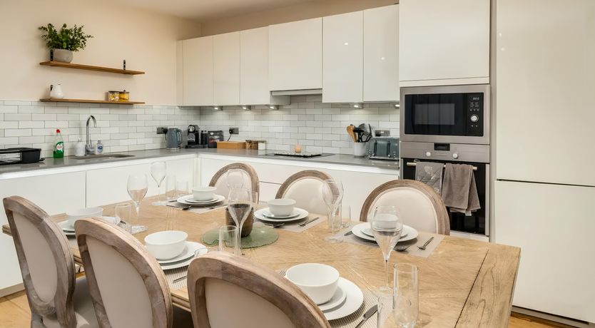 Photo of St Albans Style