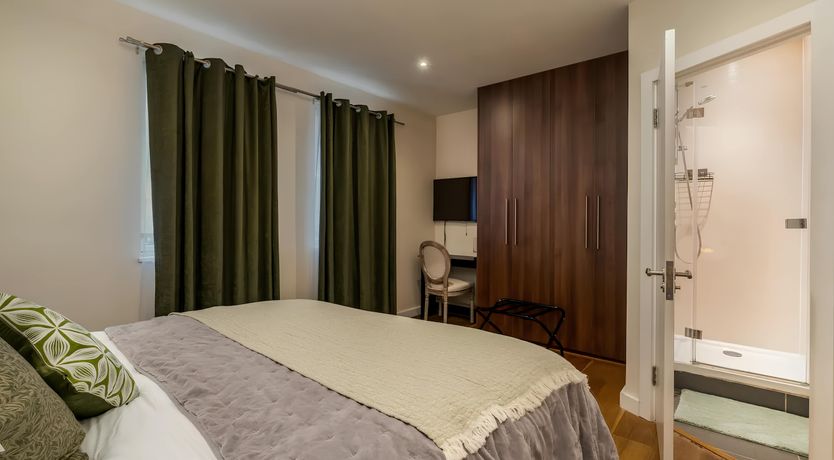 Photo of St Albans Style