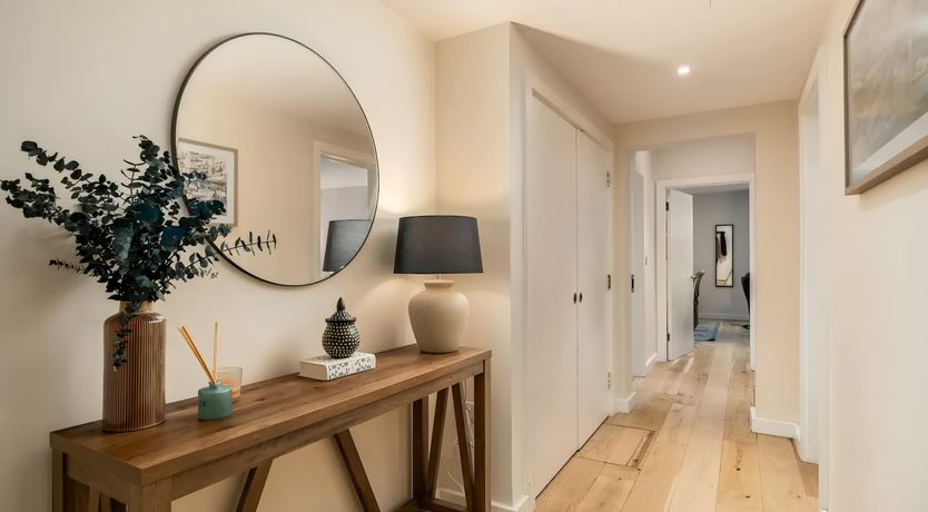 Photo of St Albans Style