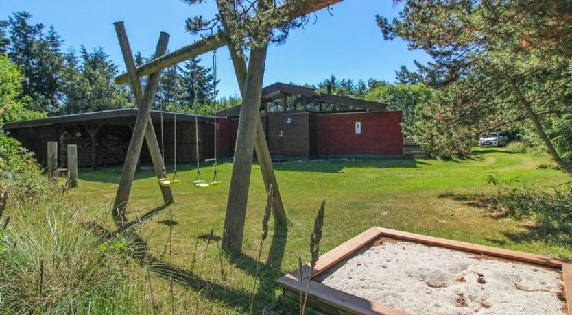 Photo of "Jesper" - 600m from the sea