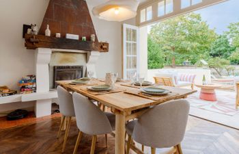 Maison Amour Holiday Home