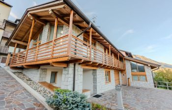 Picchio Autunno Apartment 2 Holiday Home