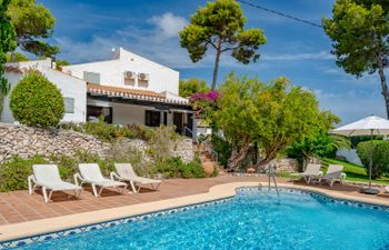 Flor de la Neu Holiday Home
