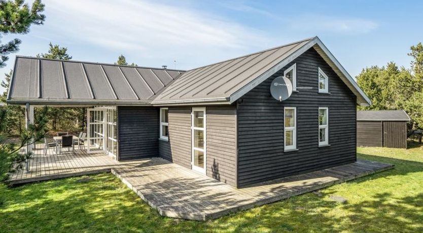 Photo of "Anethe" - 100m to the fjord