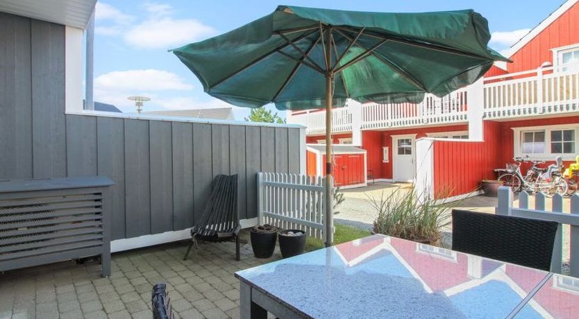 Photo of "Vinny" - 1.2km from the sea