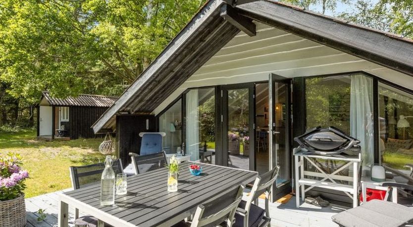 Photo of "Alika" - 200m to the fjord