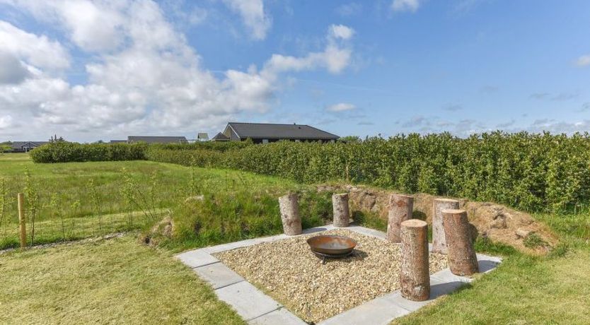 Photo of "Claudius" - 1.3km to the fjord