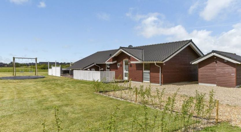 Photo of "Claudius" - 1.3km to the fjord