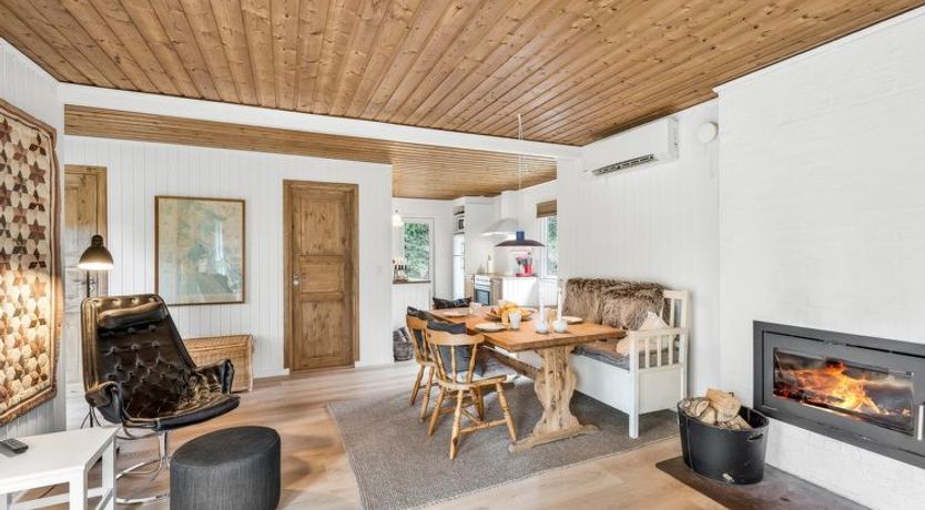 Photo of "Magrete" - 900m from the sea