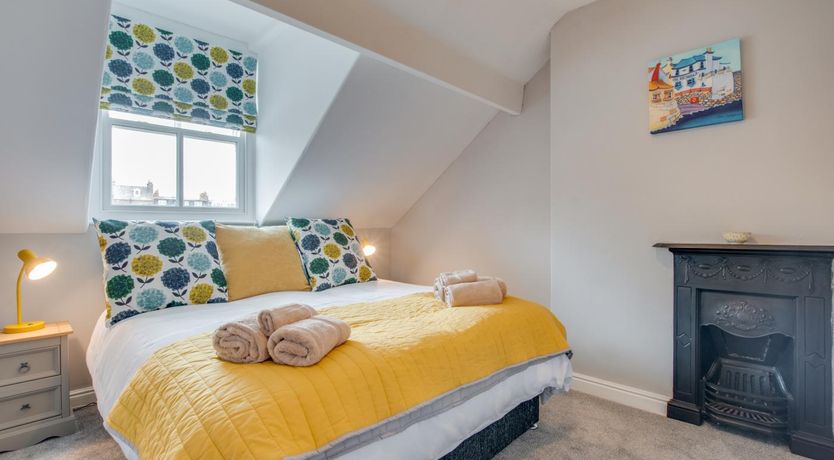 Photo of 4 Bed in Whitby