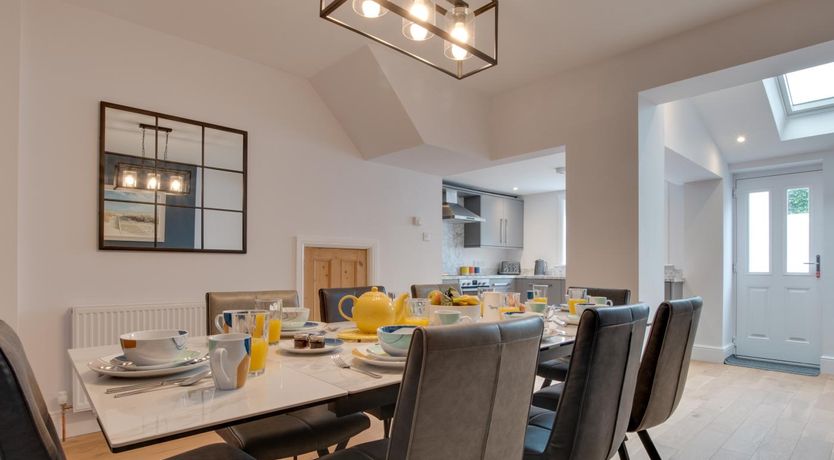 Photo of 4 Bed in Whitby