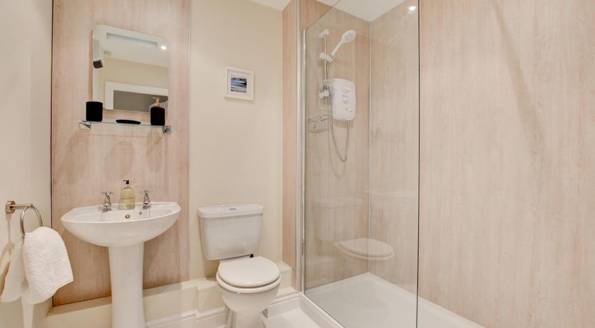 Photo of 2 Bed in Whitby