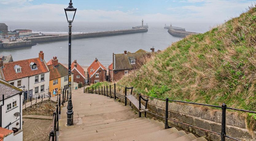 Photo of 2 Bed in Whitby