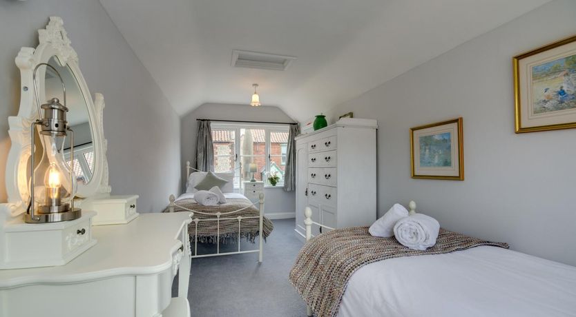 Photo of 3 Bed in Holt