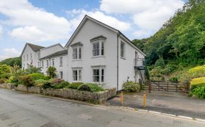 Photo of 2 Bed in St. Levan