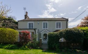 Photo of 4 Bed in Southwold