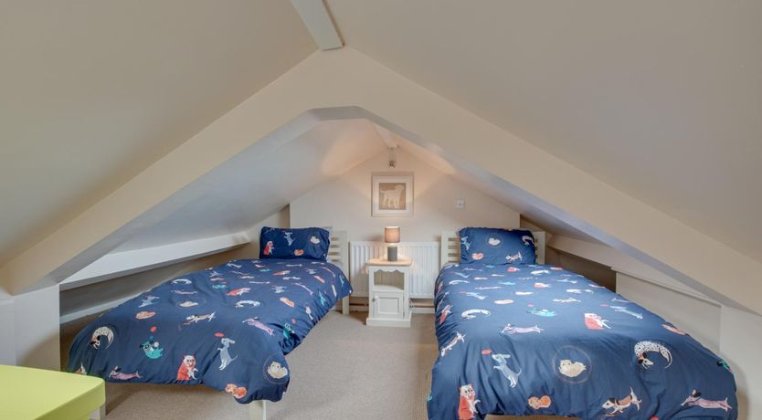 Photo of 3 Bed in Port Mulgrave