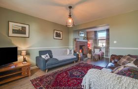 Photo of 3-bed-in-port-mulgrave