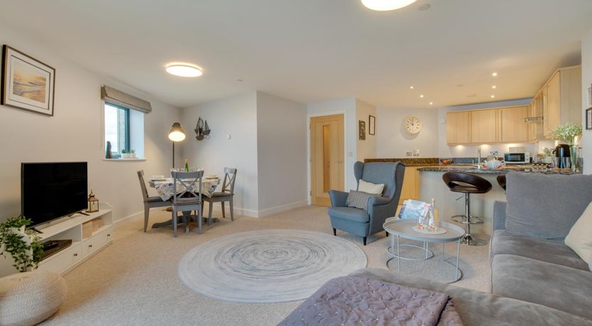 Photo of 2 Bed in West Bay