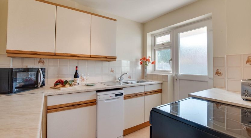 Photo of 3 Bed in Sidford