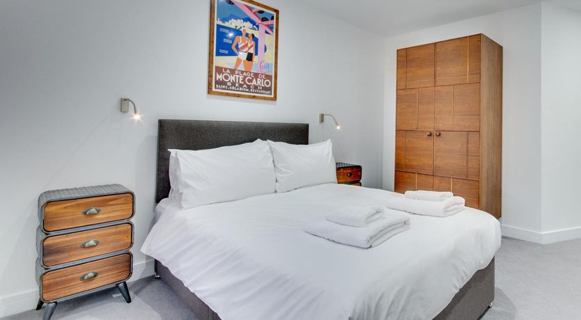 Photo of 3 Bed in Holt