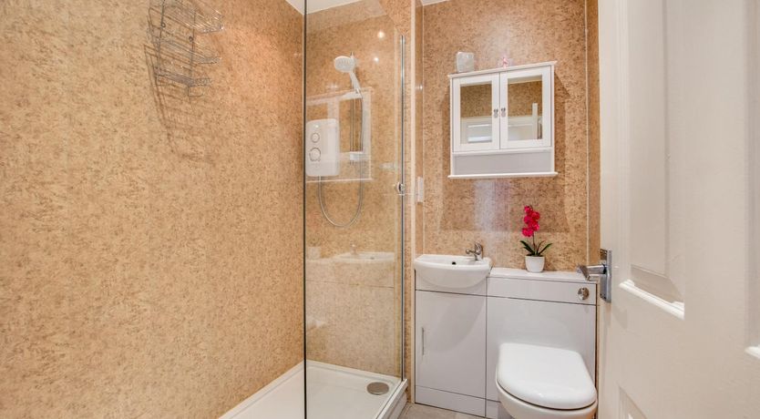 Photo of 2 Bed in Saltburn-by-the-Sea