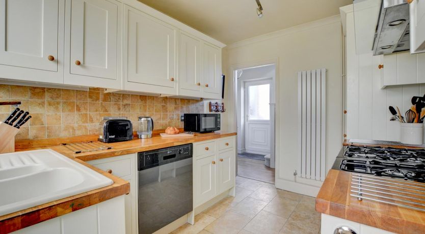 Photo of 2 Bed in Holt
