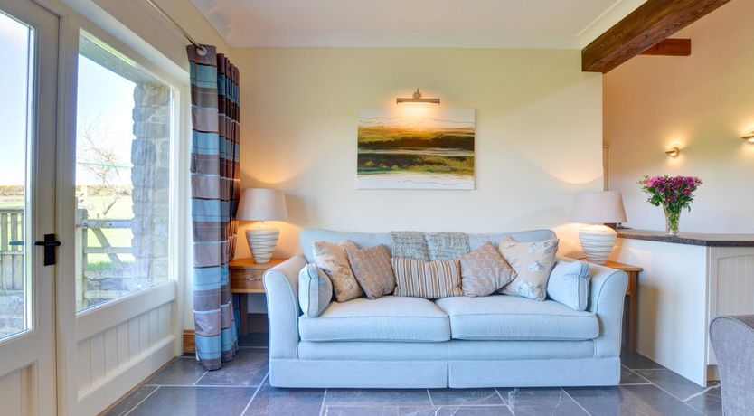 Photo of 2 Bed in Lampeter