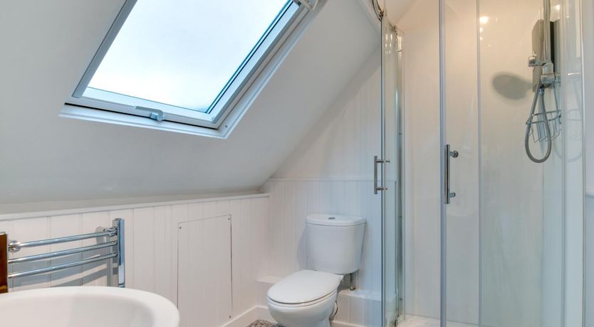 Photo of 3 Bed in Dartmouth