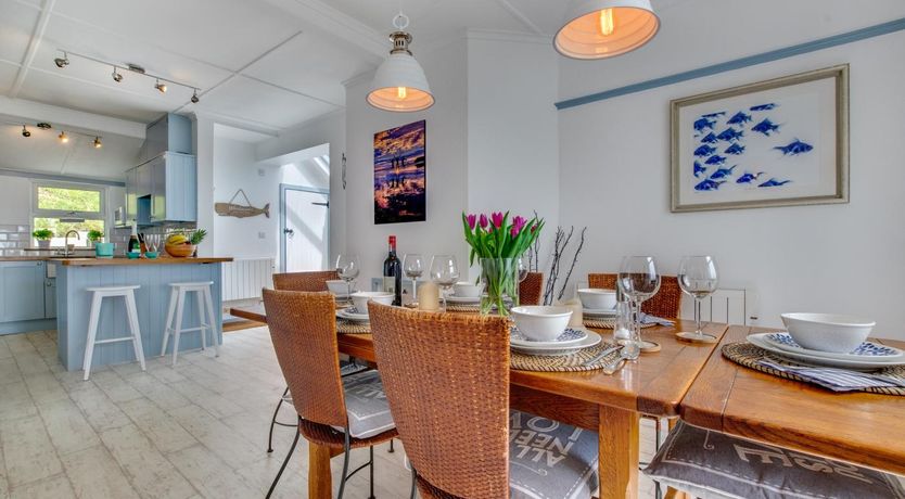 Photo of 4 Bed in Praa Sands