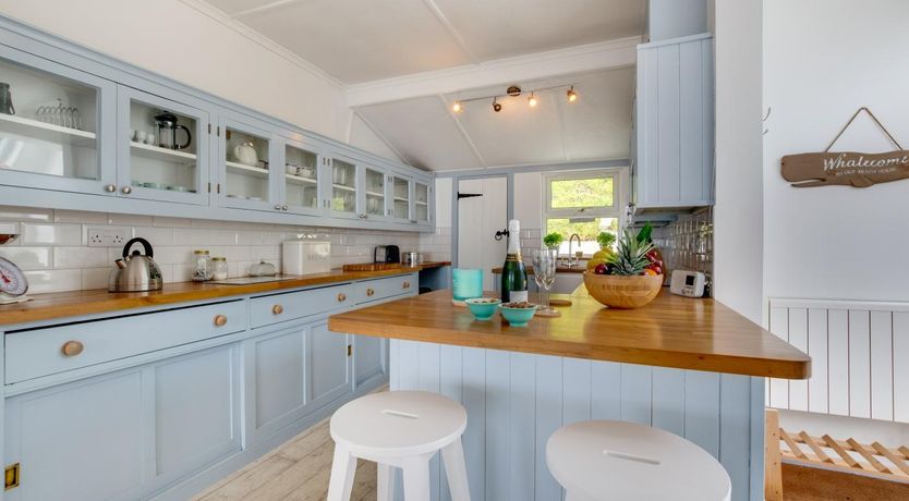 Photo of 4 Bed in Praa Sands