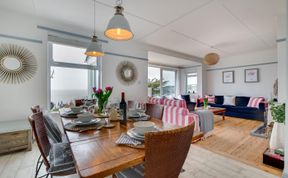 Photo of 4 Bed in Praa Sands
