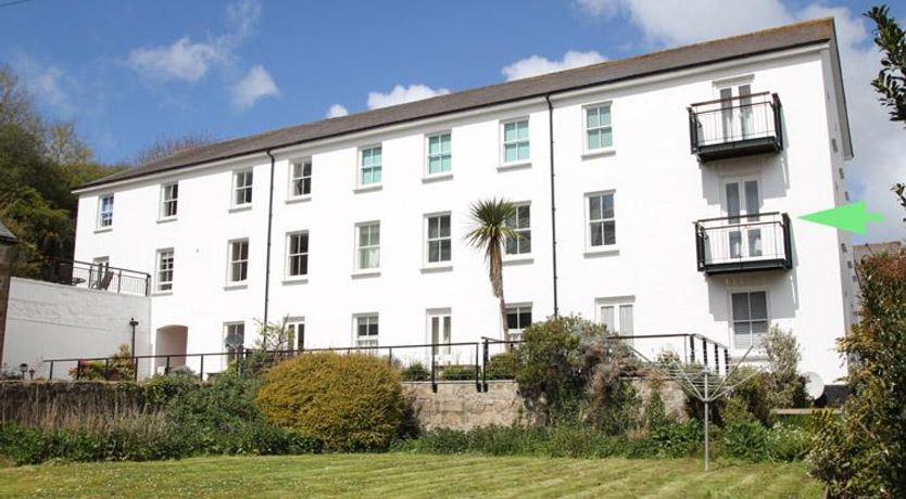 Photo of 1 Bed in St. Levan