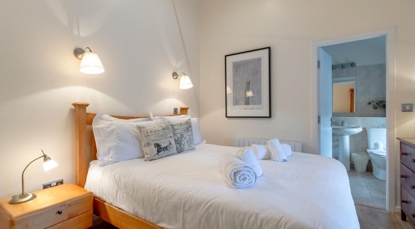 Photo of 2 Bed in Waren Mill