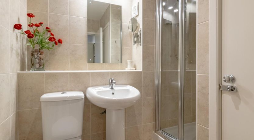 Photo of 2 Bed in Waren Mill