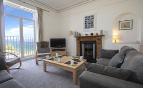 Photo of 5 Bed in St Ives